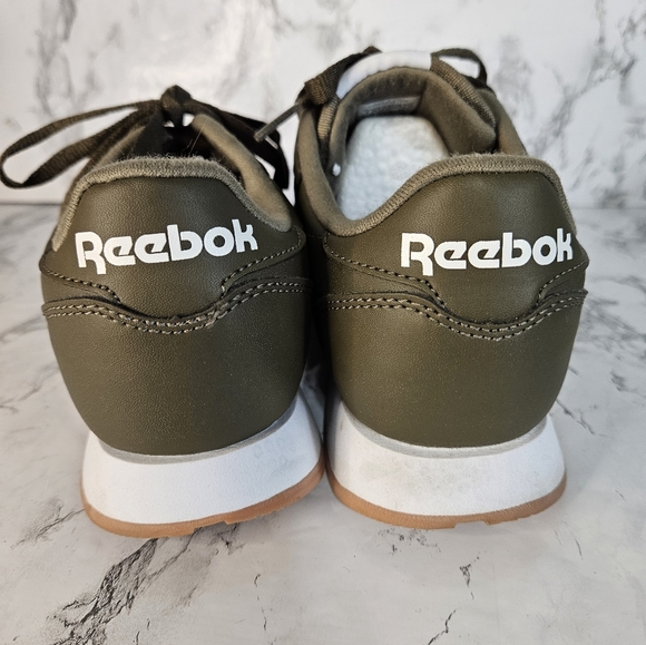 Reebok Classic Leather Army Green Running Sneakers -Men's Size 7 Without Box - Picture 4 of 9